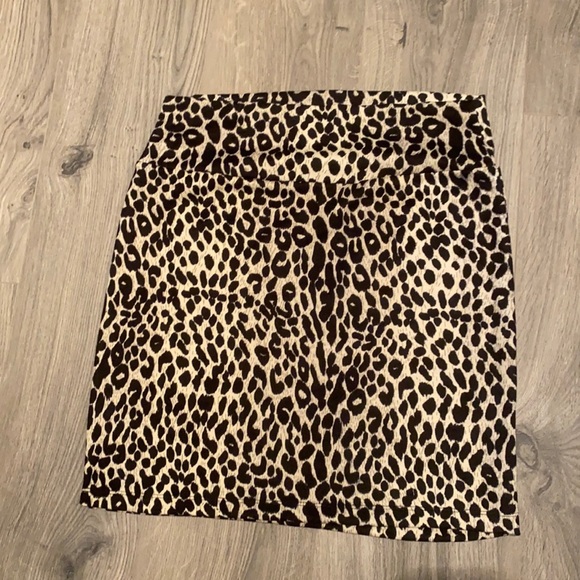 Leopard skirt - Picture 1 of 2